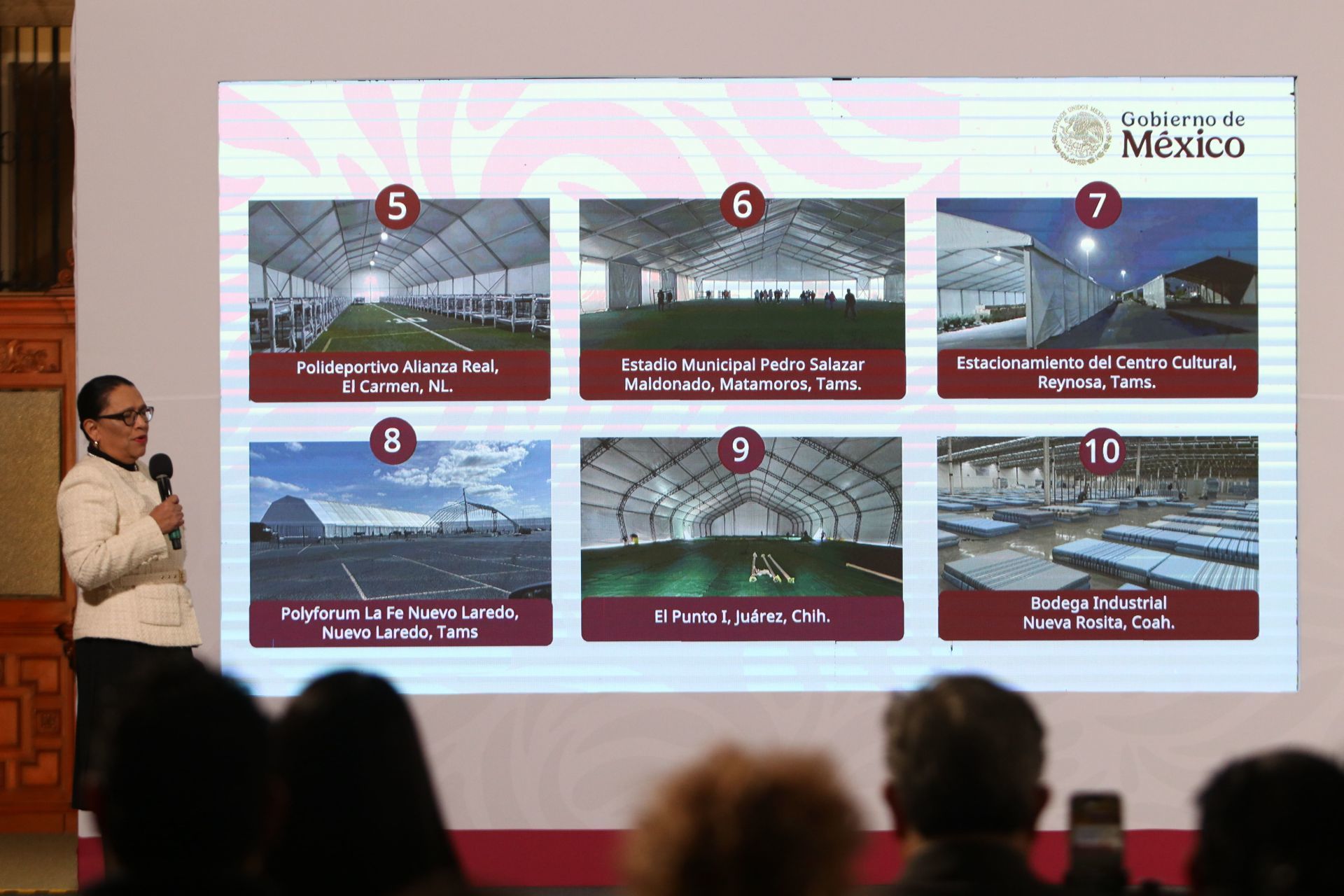 Rosa Icela Rodríguez presenta los albergues para migrantes deportados.