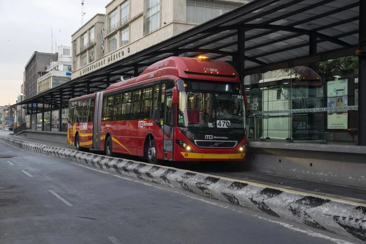 Joven denuncia que fue drogada en pleno Metrobús.
