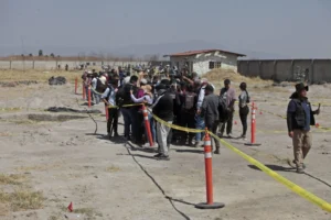 Madres buscadoras afirman que la visita al Rancho Izaguirre fue una burla.
