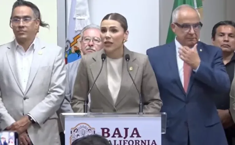 El intento de control de crisis de Marina del Pilar generó más confusión.