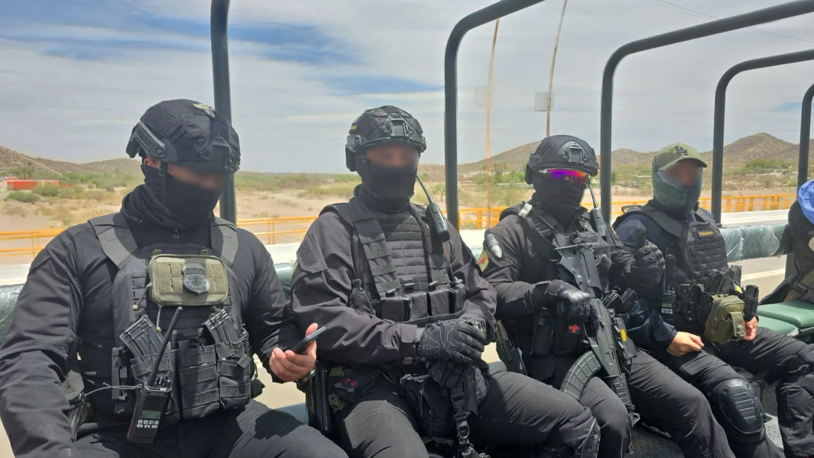 El desmantelamiento de tres narcolaboratorios en Sinaloa por parte de ICE-HSI y autoridades mexicanas.