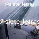 El momento en que huye el asesino.