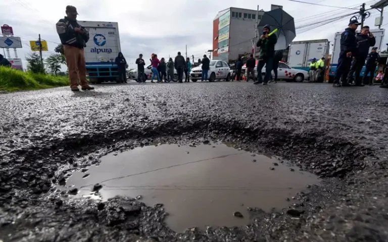 Más del 30$ de las carreteras del país en malas condiciones.