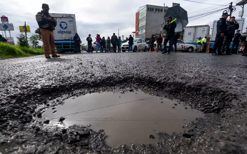 Más del 30$ de las carreteras del país en malas condiciones.