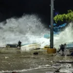 El huracán Erick tocó tierra en Pinotepa Nacional.