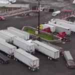 Parte de los caminones decomisados.