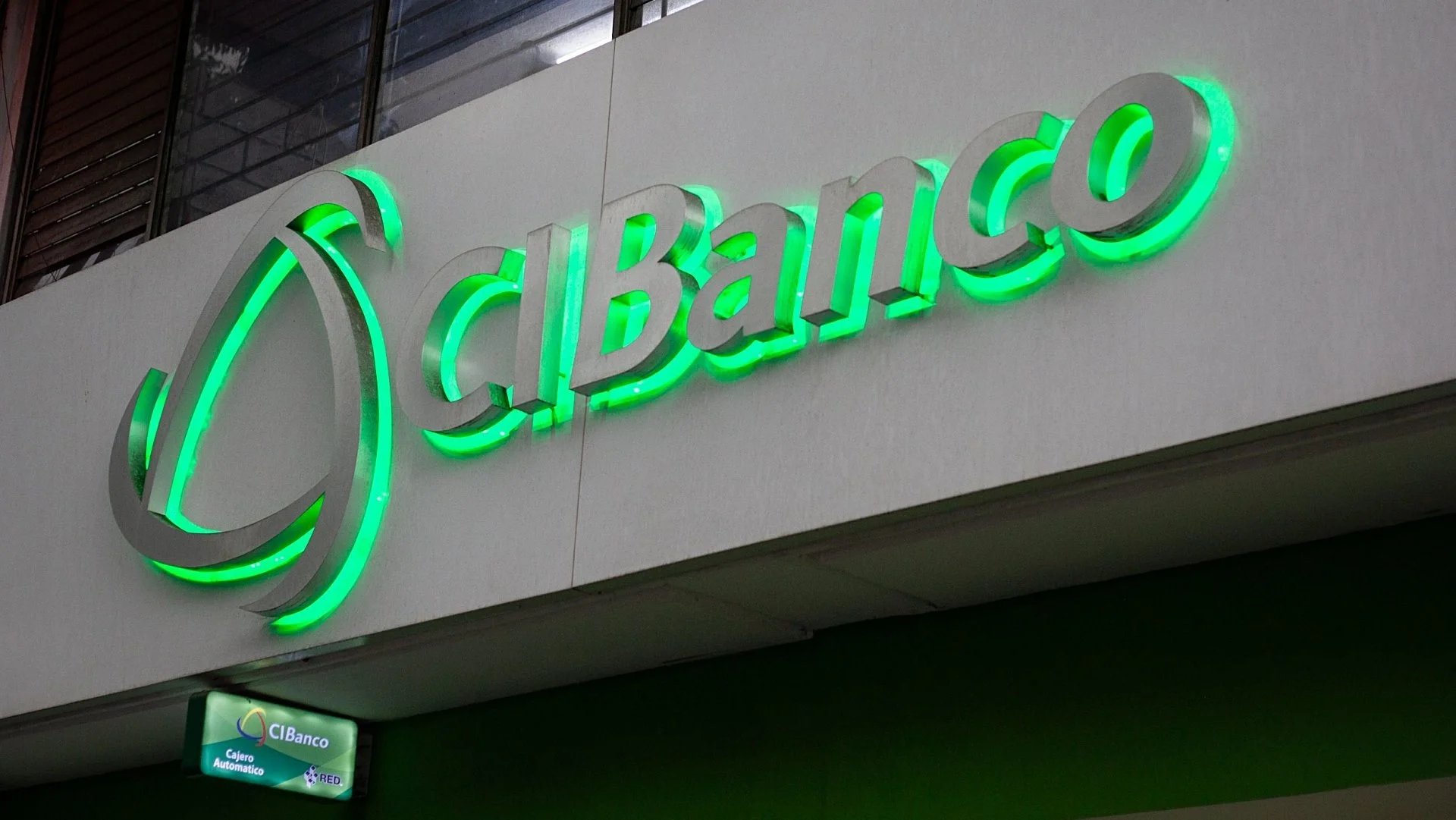 Visa canceló tarjetas internacionales de CIBanco.