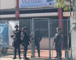 Elementos policiacos en la zona del secuestro.