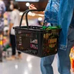 Hay pesimismo entre consumidores sobre el futuro económico.