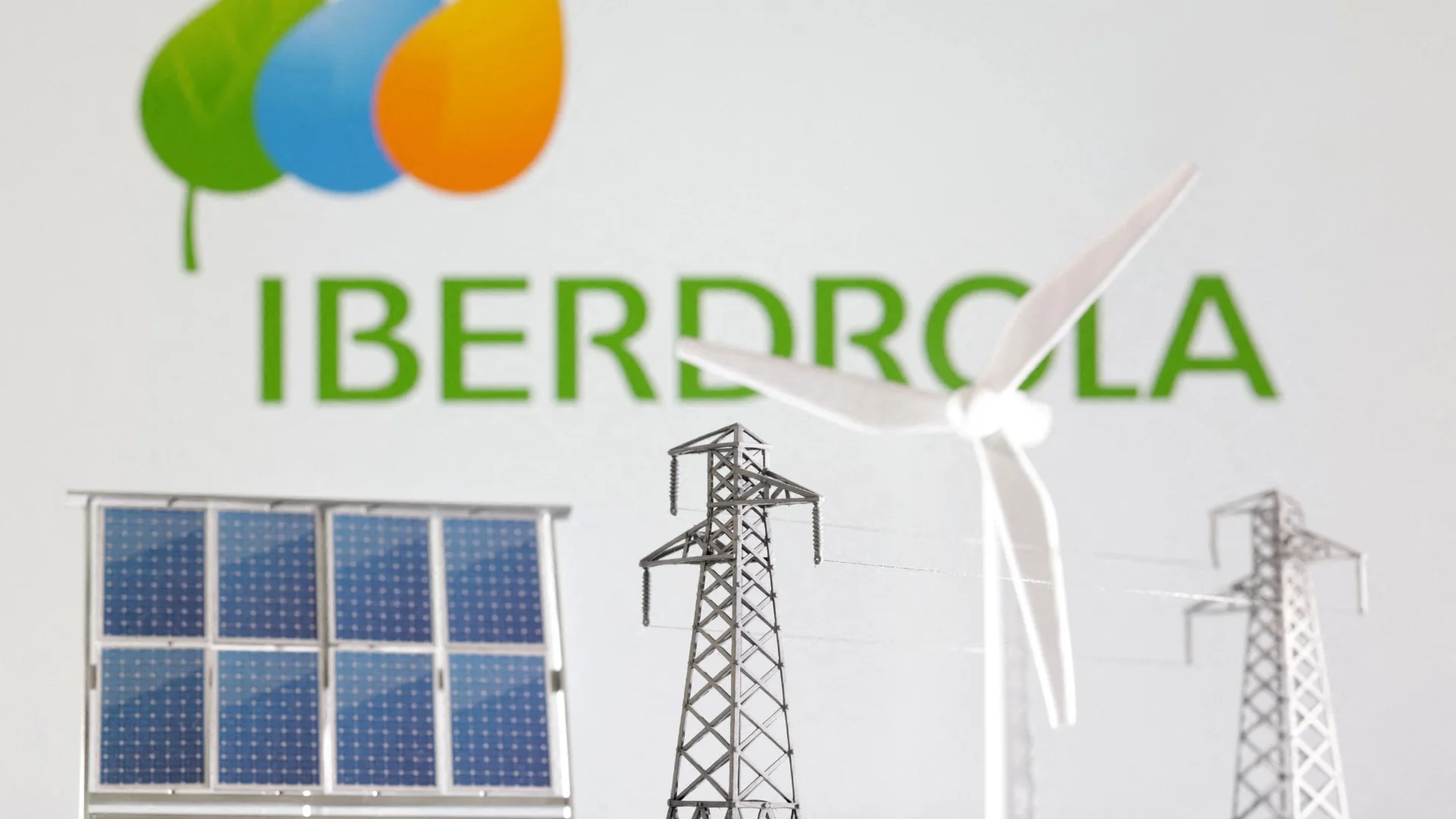 Iberdrola se retira de México.