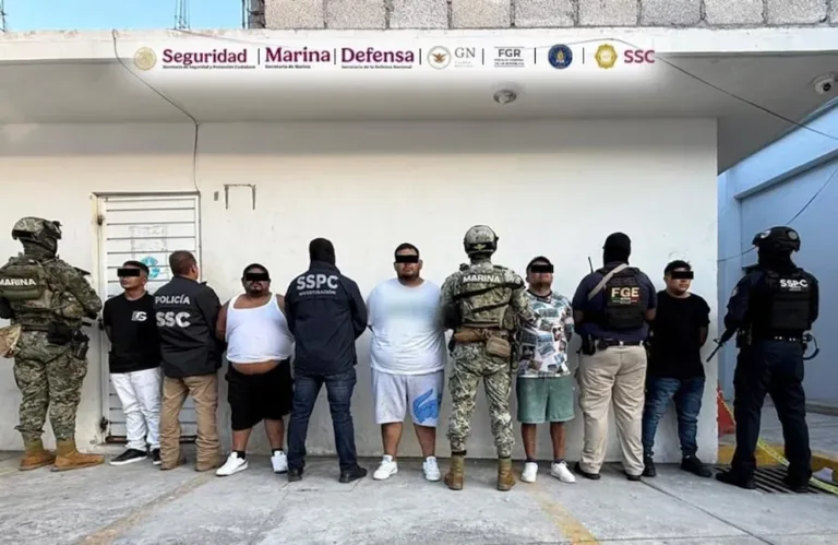 Integrantes de los Los Malportados detenidos en Acapulco.