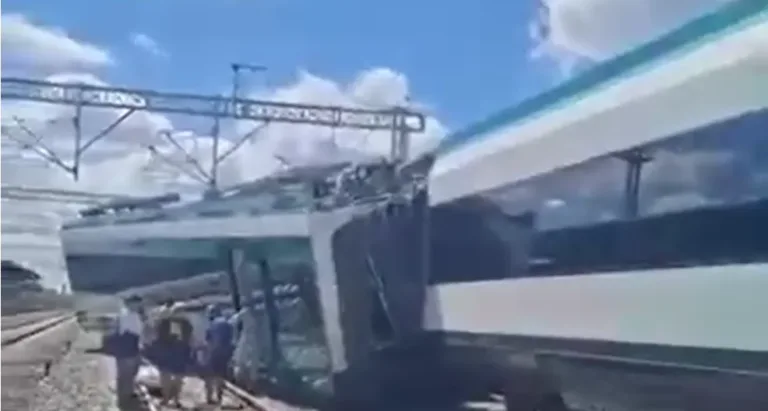 El convoy descarrilado del Tren Maya.