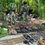 Parte del arsenal decomisado por el Ejército en Sinaloa.