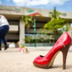 Zapatos para reordar el gran número de desaparecidos en Sinaloa.
