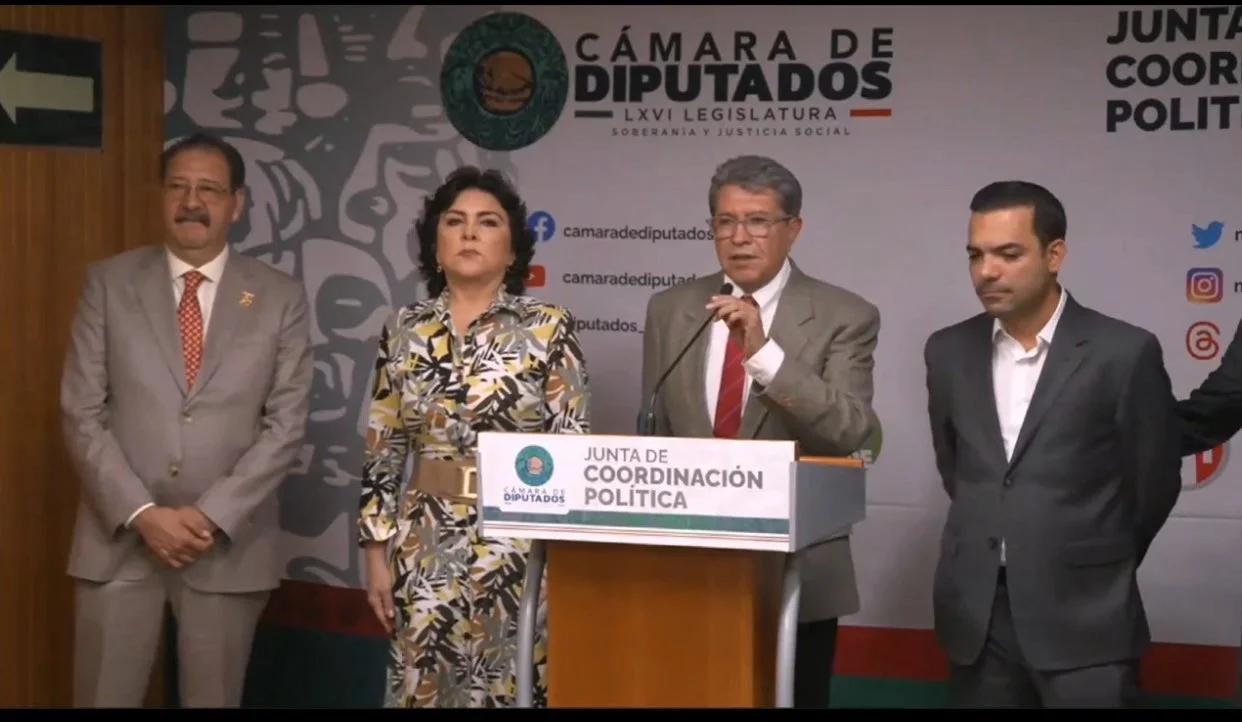 Ricardo Monreal, presidenta de la Junta de Coordinación Política y los coordinadores parlamentarios.