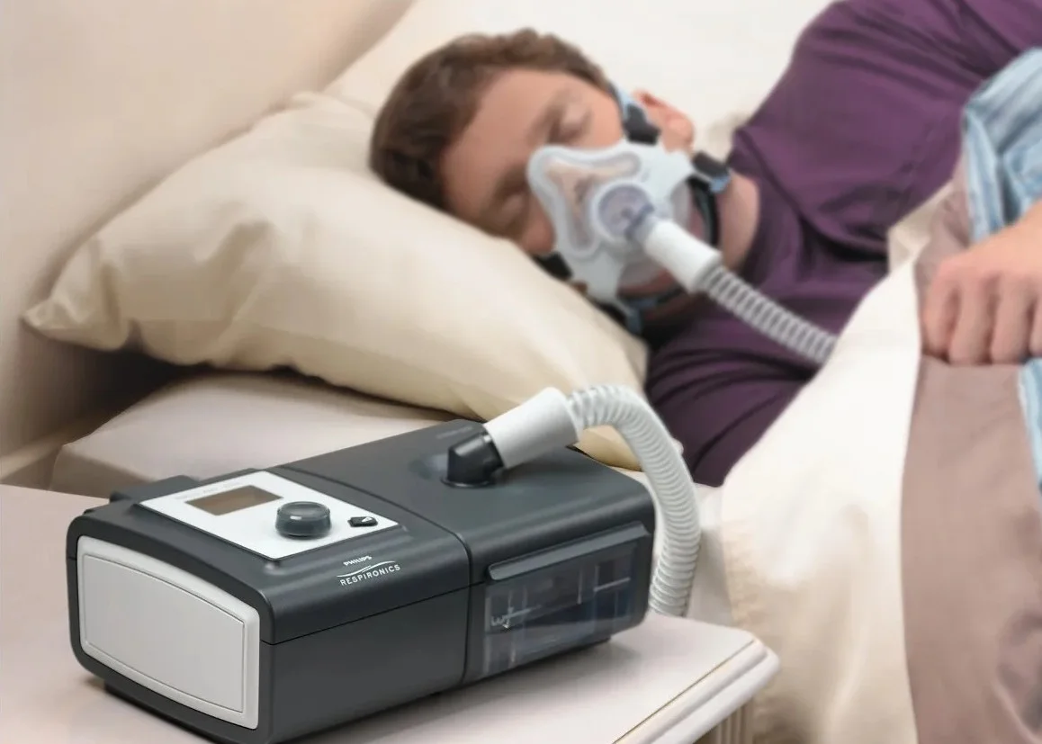 Exempleados denuncian negligencia de Philips en sustitución de ventiladores defectuosos.