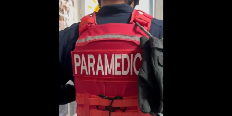 Los chalecos antibalas que distinguirán a los paramédicos del Gerum Culiacán.