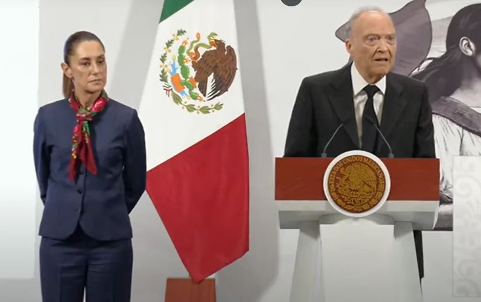 La presidenta Claudia Sheinbaum y el fiscal Alejandro Gertz Manero.