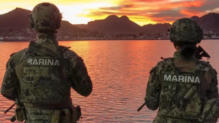 Muertes de marinos bajo condiciones sospechosas.