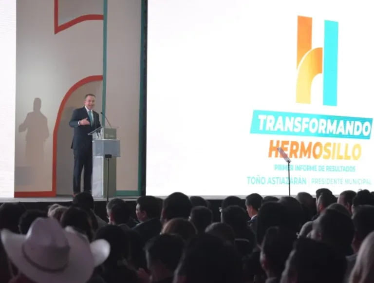 El alcalde Antonio Astizarán rindio su Primer Informe de Resultados.