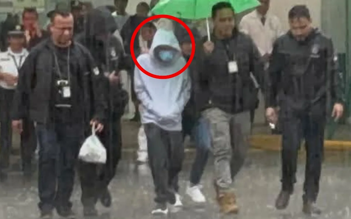 Lex Ashton seguirá en prisión en espera de su juicio.