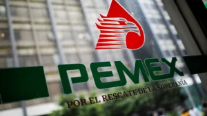 Pemex en picada.