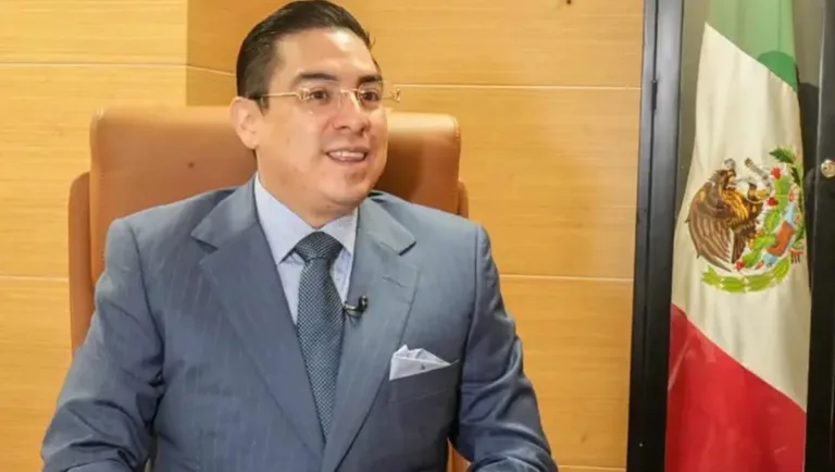 Alex Tonatiuh Márquez Hernández.