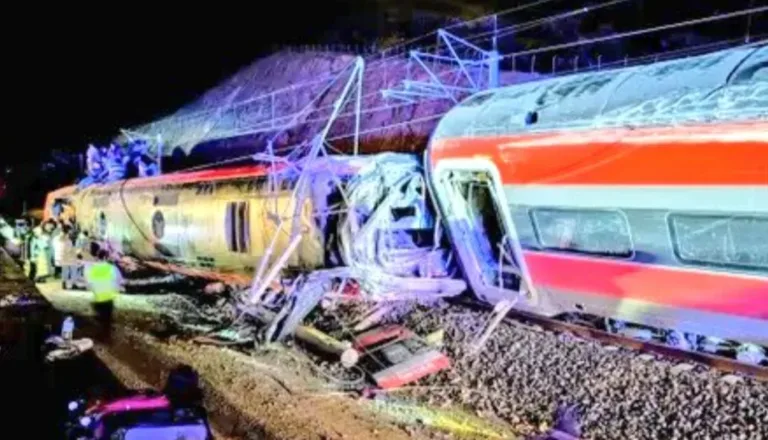 Trágico choque de trenes en Adamuz, España.