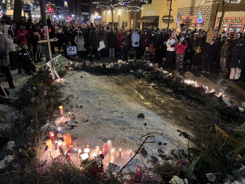 Velada en honor a Alex Pretti en Minneapolis.