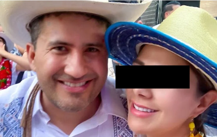 Carlos Manzo con Yesenia Méndez.