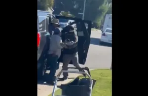 Vecinos de California defienden a jardineros mexicanos del ICE.