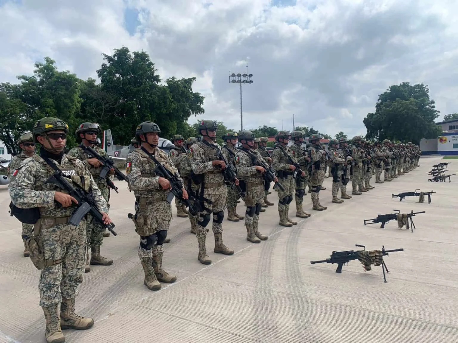Aministía Internacional crítica la militarización de Sinaloa.