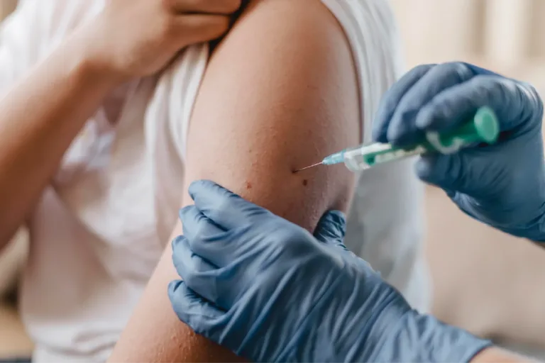 Guía paso a paso: Cómo y dónde recibir la vacuna gratuita contra el sarampión en la CDMX