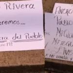 Pancartas de protesta contra el exalcalde de Tequila.