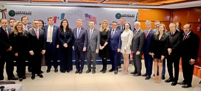 Congresistas se reunieron con partes mexicanos, pero no con Sheinbaum.