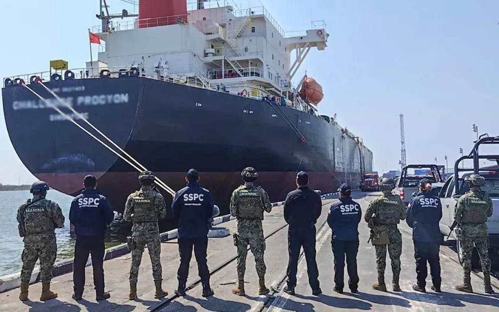 Revelan audio del contralmirante Fernando Guerrero sobre el encubrimiento al huachicol fiscal en la Marina.