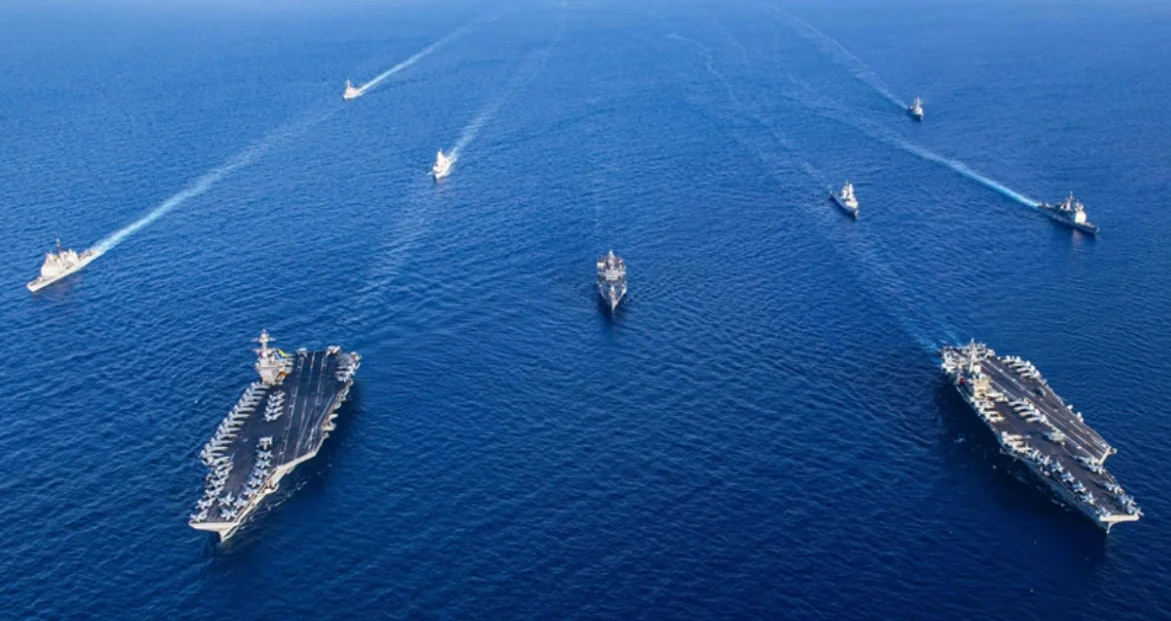 Trump ordena el más amplio despliegue militar cerca de Irán desde 2023.