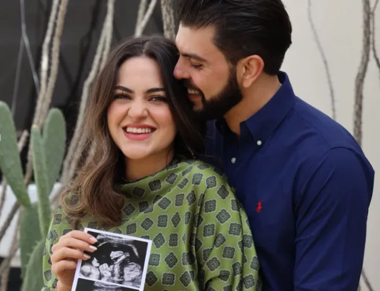 Andrea Chávez anuncia que será mamá.