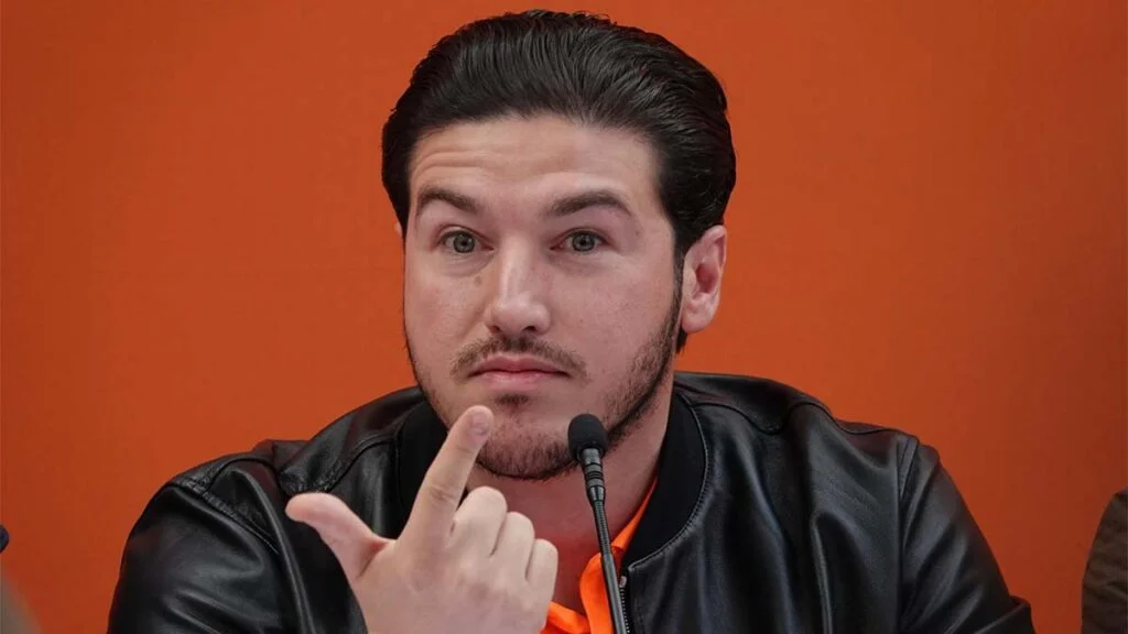 Samuel García llamó "metichona" a ciudadana que le hizo una petición.