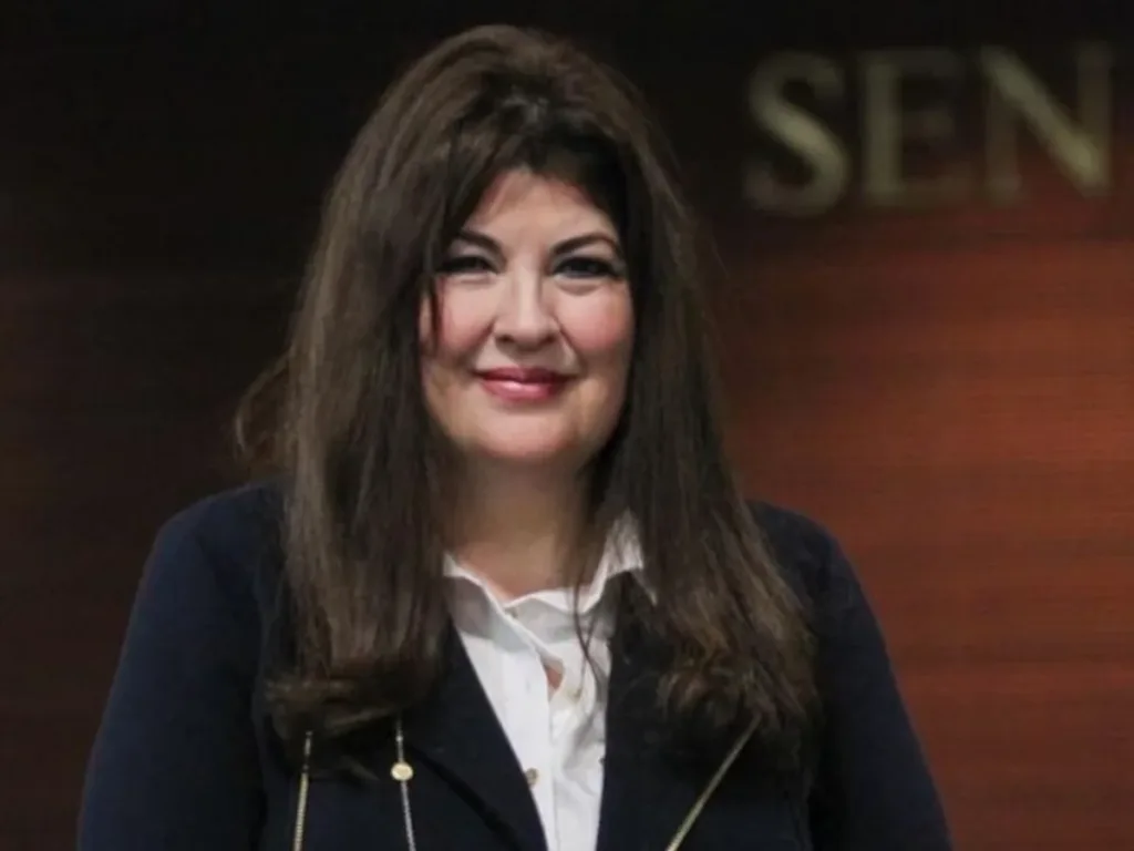 Martha Zamarripa, exembajadora en Belice, se niega a entregar el cargo.