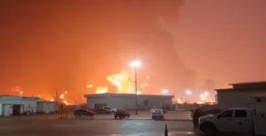 Sheinabaum minimizó incendio en Dos Boccas y ya suman cinco los muertos.