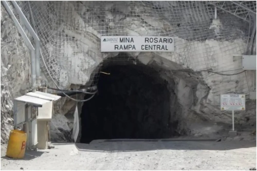 Rescate en Sinaloa: Buscan con vida a cuatro mineros tras colapso en El Rosario