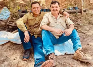 El alcalde de Taxco Juan Andrés Vega Carranza y su padre Juan Vega Arredondo.