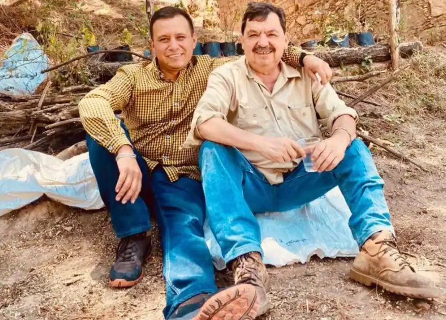 El alcalde de Taxco Juan Andrés Vega Carranza y su padre Juan Vega Arredondo.