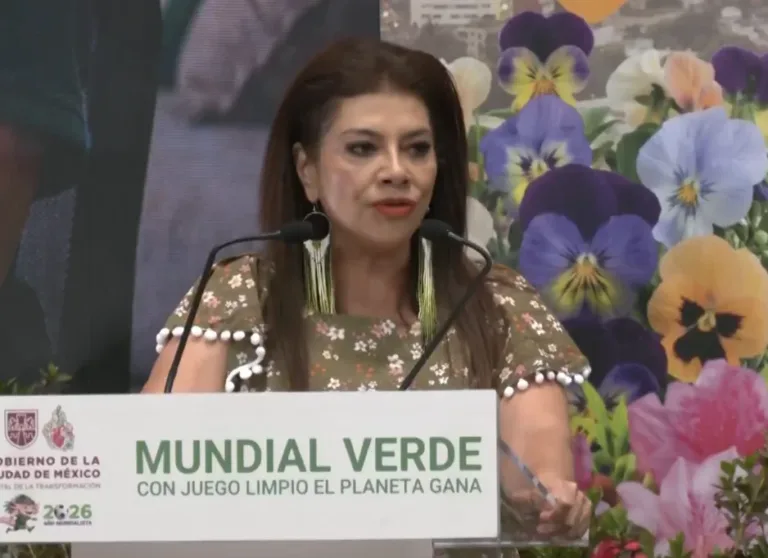 Bajo fuego Clara Brugada por sus propuestas para impulsar la movilidad durante el Mundial.