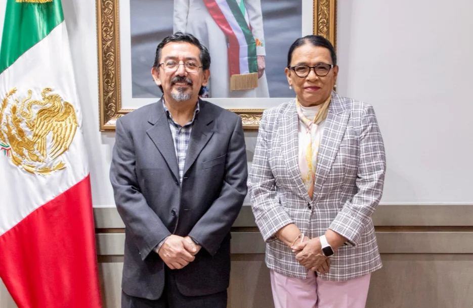 Arturo Manuel Chávez, subordinado de Gobernción.