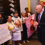 Madres buscadoras reclaman la tibieza de Volker Türk, comisionado de la ONU.