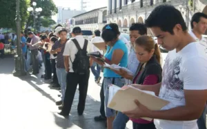 El desempleo está al nivel más alto desde 2023.