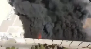 Incendio en Plaza Fiesta Las Palmas.