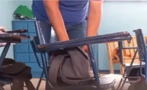 Maestro de Ética y Valores robaba a sus alumnos aprovechando el recreo.